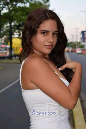 192519 - Estephania Age: 26 - Colombia