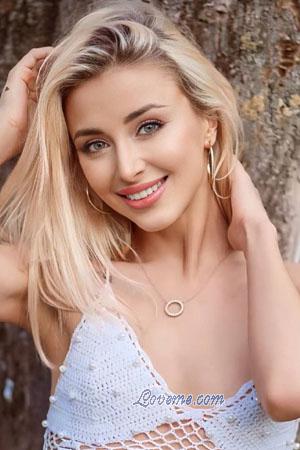 217957 - Tatyana Age: 35 - Ukraine