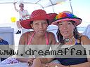cartagena-women-boat-1104-58